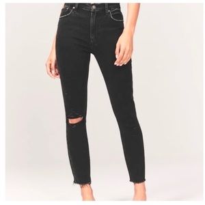 Abercrombie & Fitch EXTRA SHORT Skinny Jean